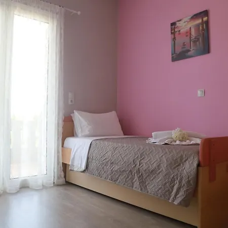 Tzei House Galaria